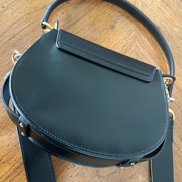 Chloe- Practically New
Tess Small Crossbody Bag in Leather - Picture 4 of 9